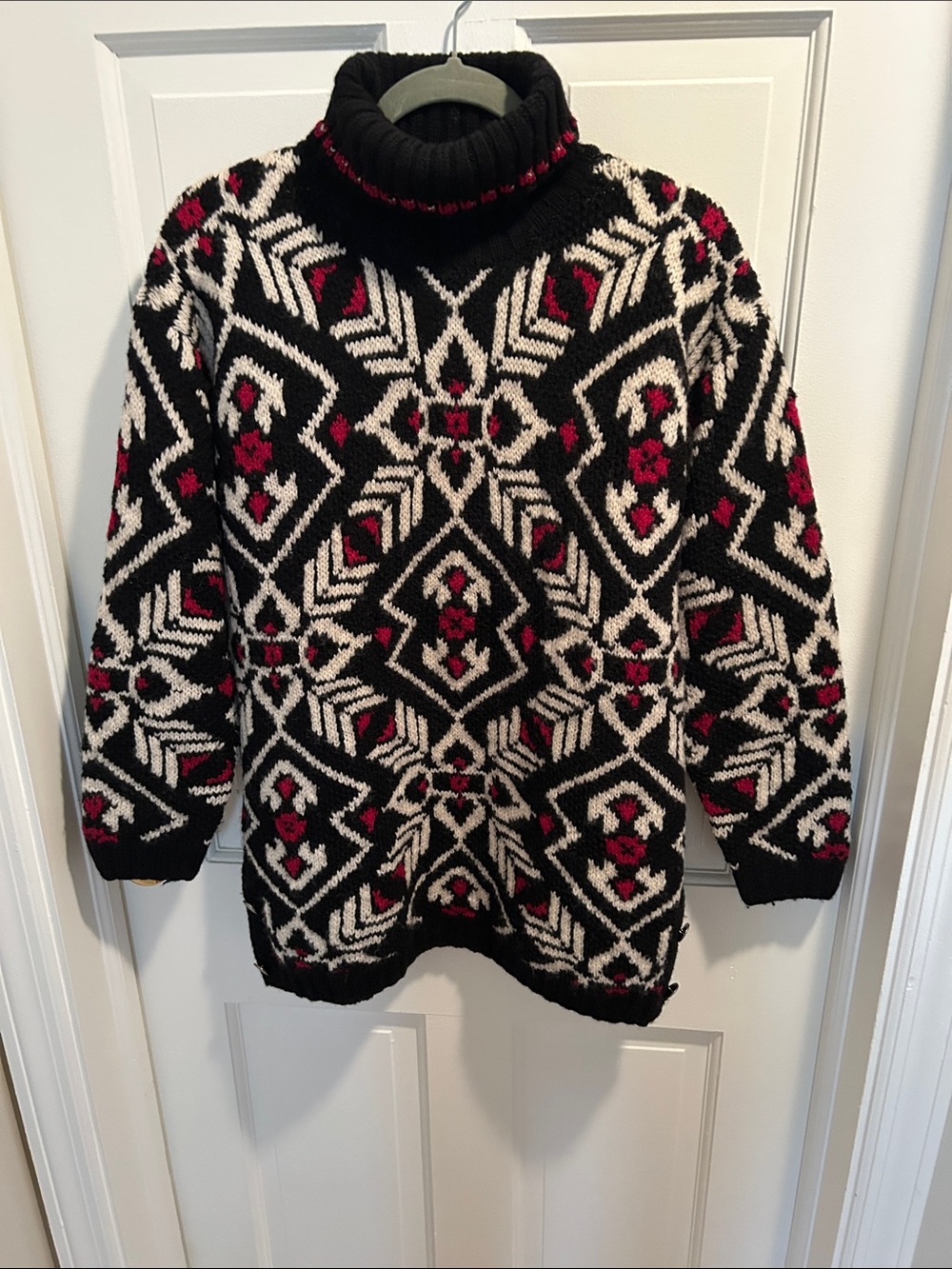 Jones New York Black, Cream, and Red Geometric Cowl Sweater